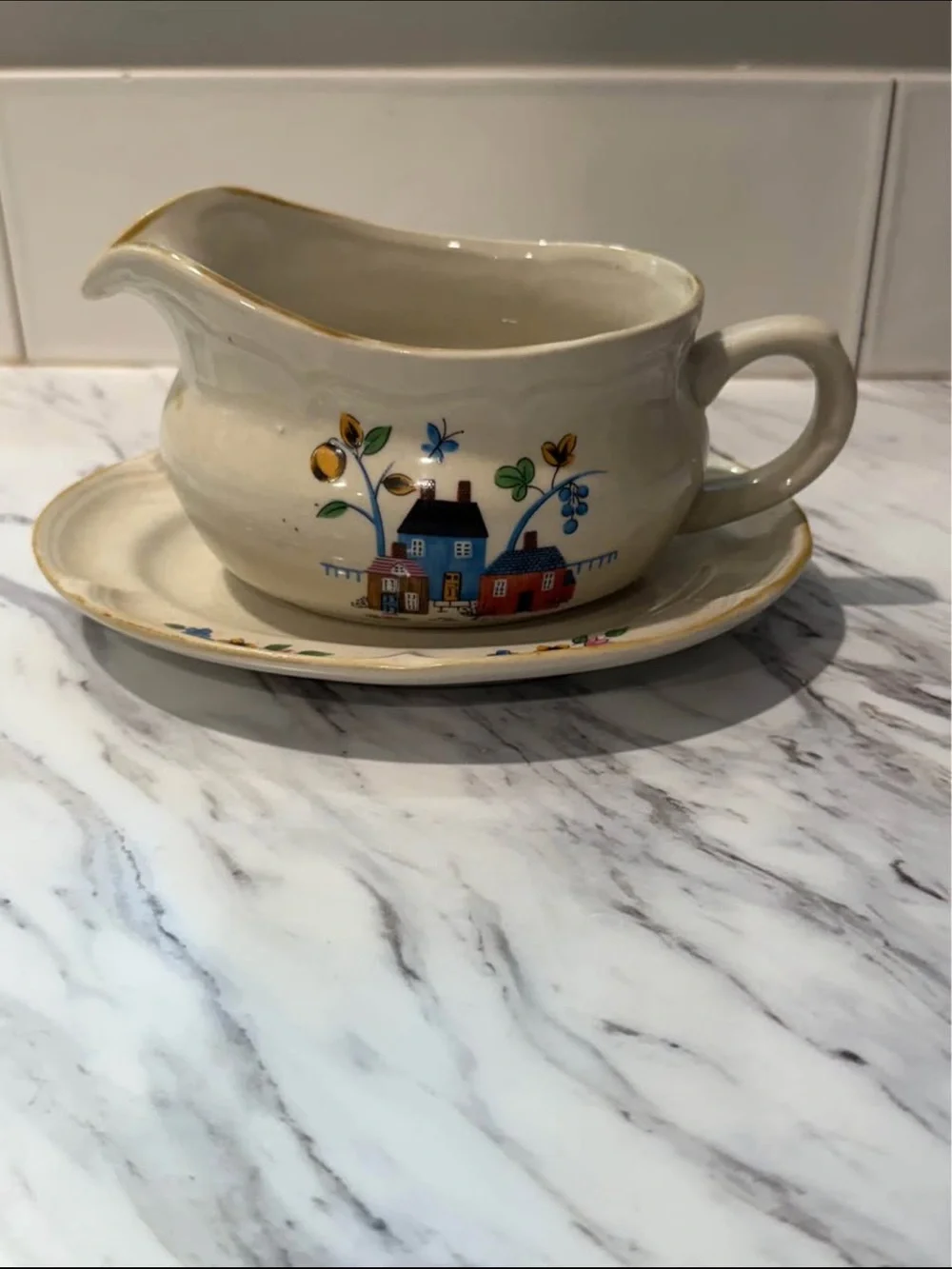 Heartland by INTERNATIONAL Gravy Boat & Underplate/Relish